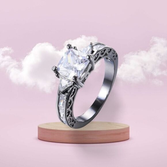 Square Cut White Zircon Princess Ring Engagement Wedding Bridal Day Size 9 - Picture 1 of 12